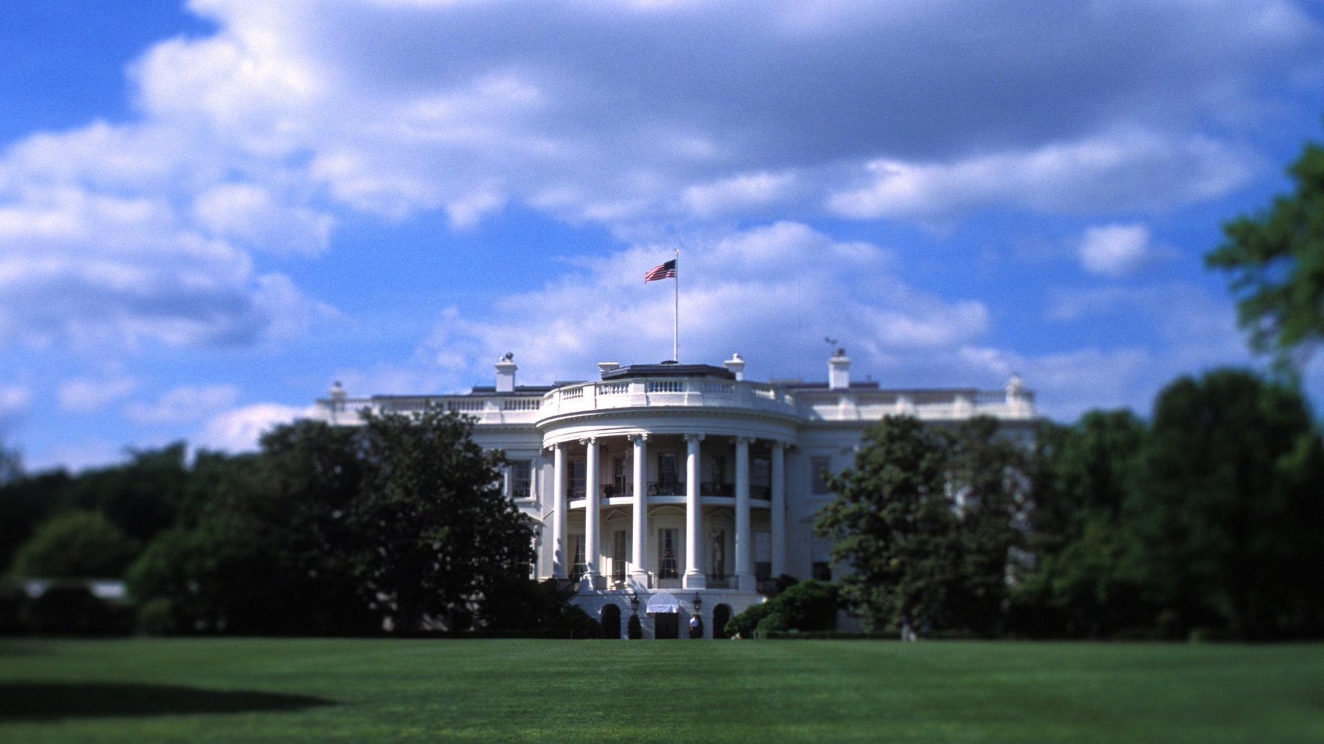 Whitehouse『Dictator』 sddefault.jpg