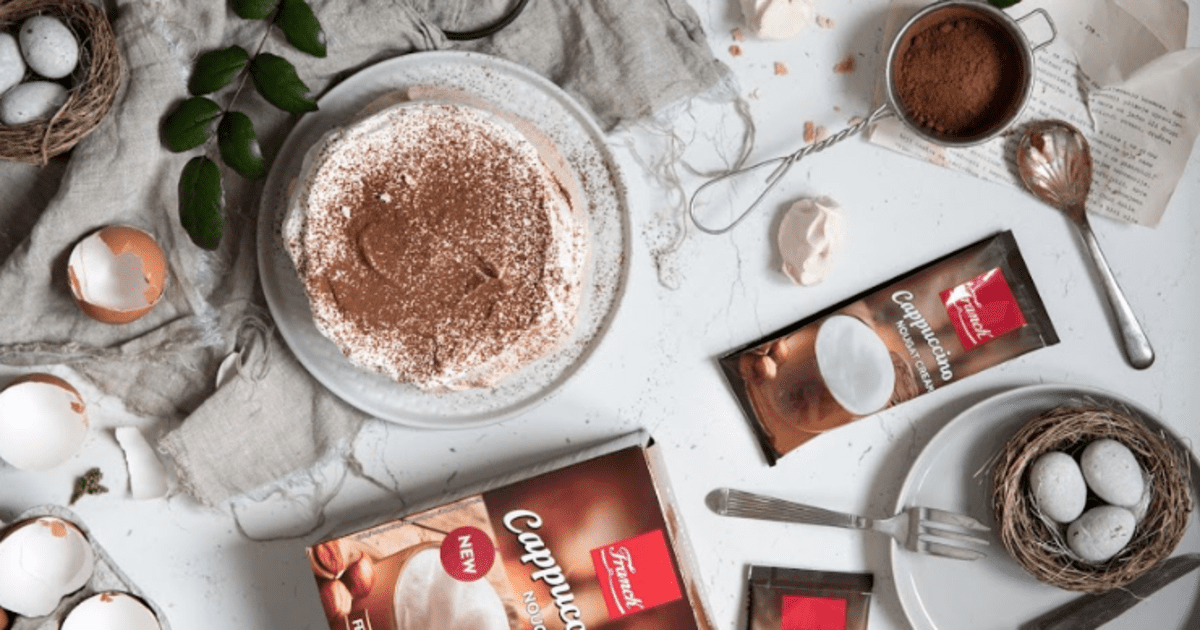 Cappuccino pavlova
