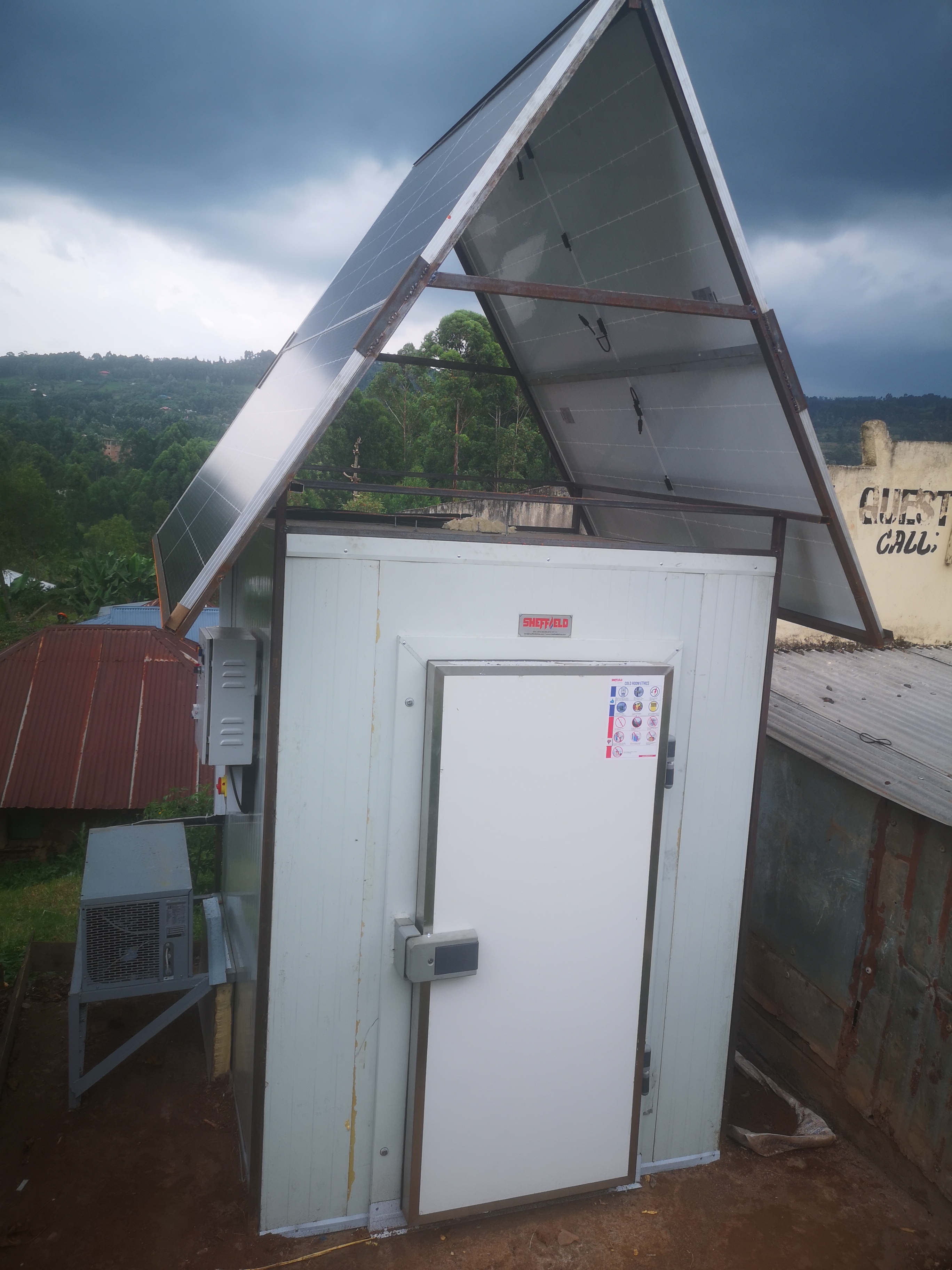 AgroTech Plus Introduces Solar-Powered Cold Storage!