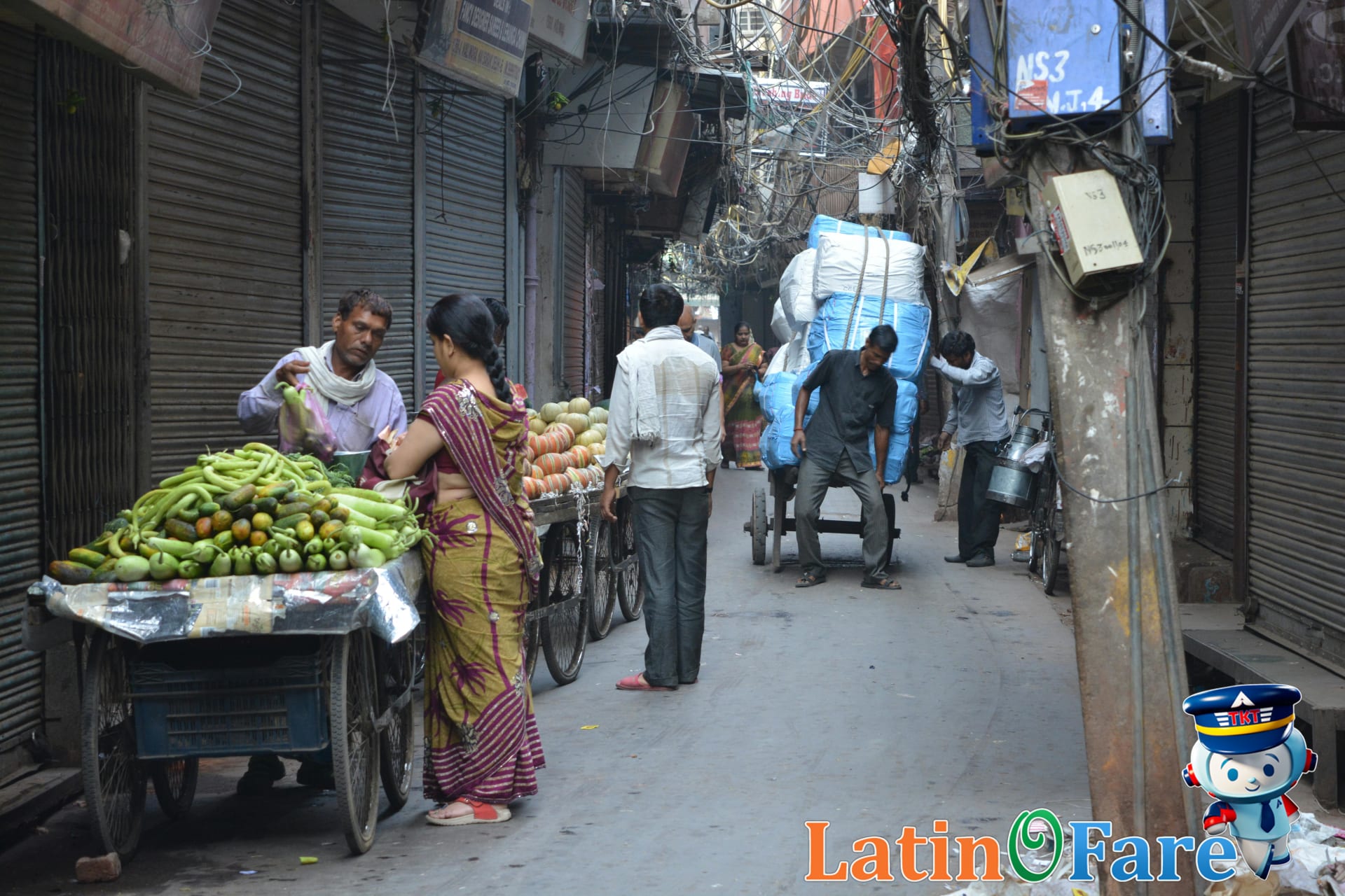 Red Fort in Delhi at sunset