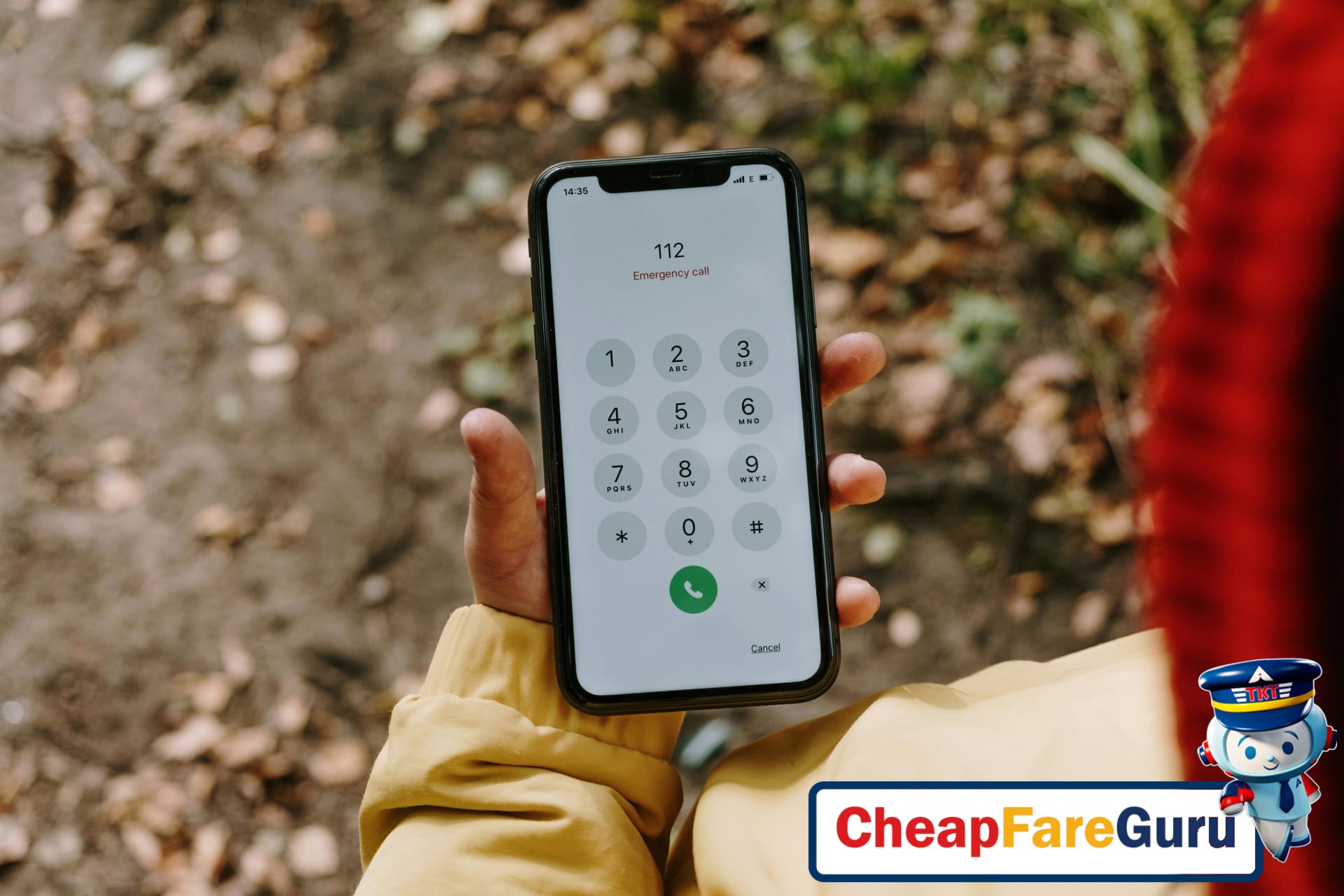 Police officer with traveler, report theft abroad