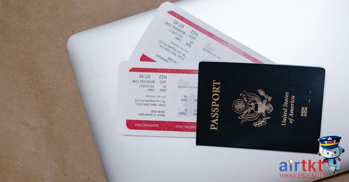 Booking affordable Easter travel on online platform for spring break trips