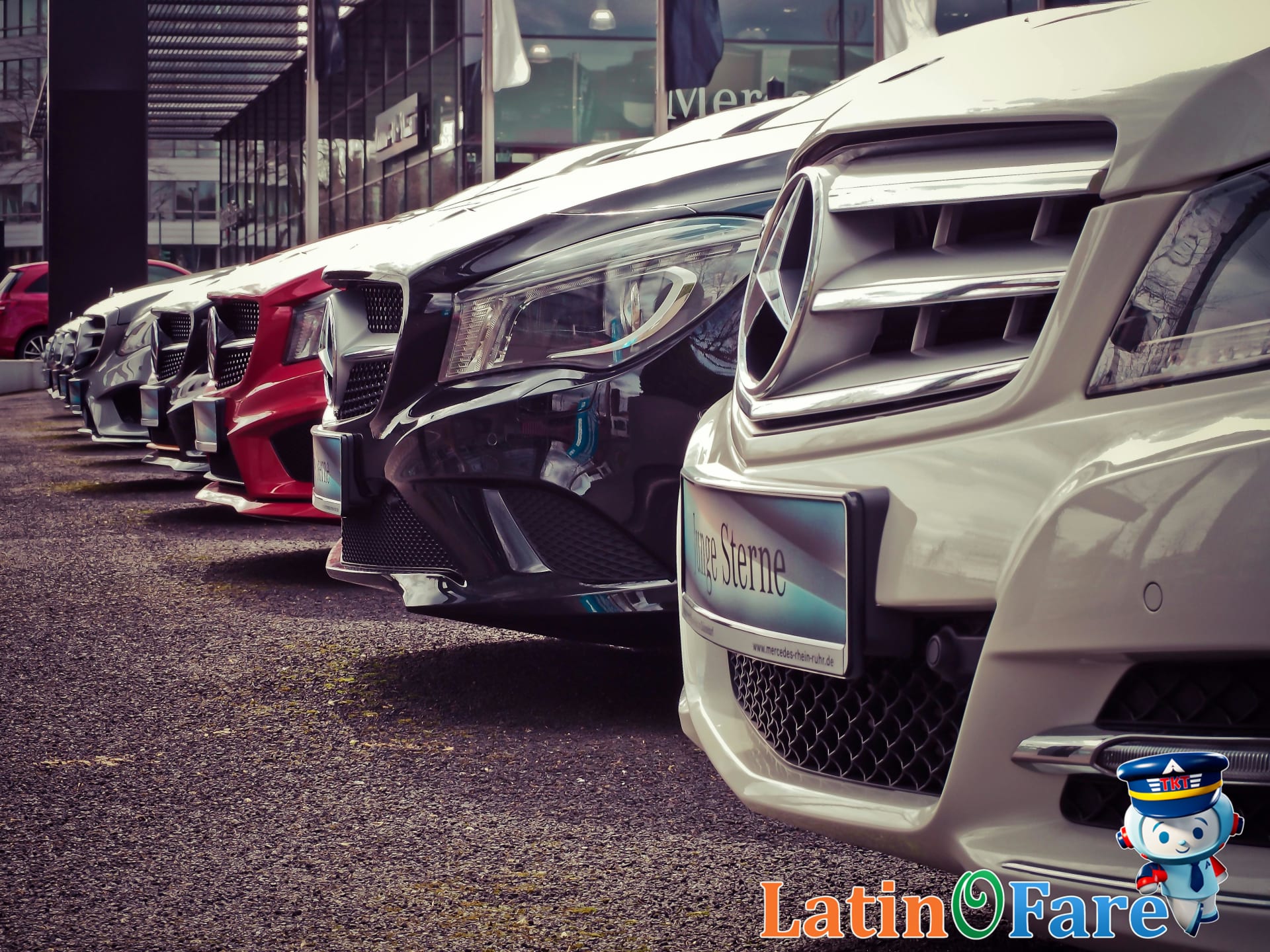 Emerald Club aisle with choice of rental vehicles at National location for loyal renters