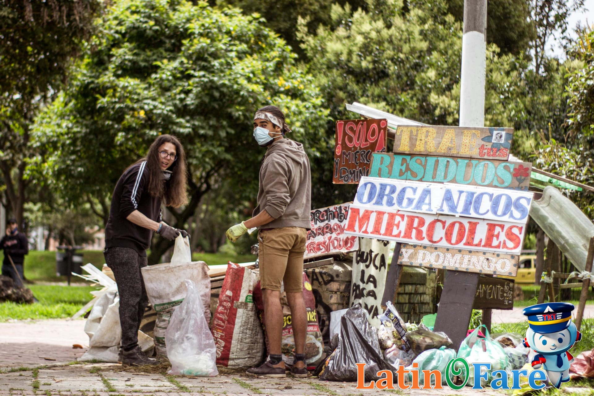 Practicing responsible tourism in Latin America by buying local and avoiding animal selfies
