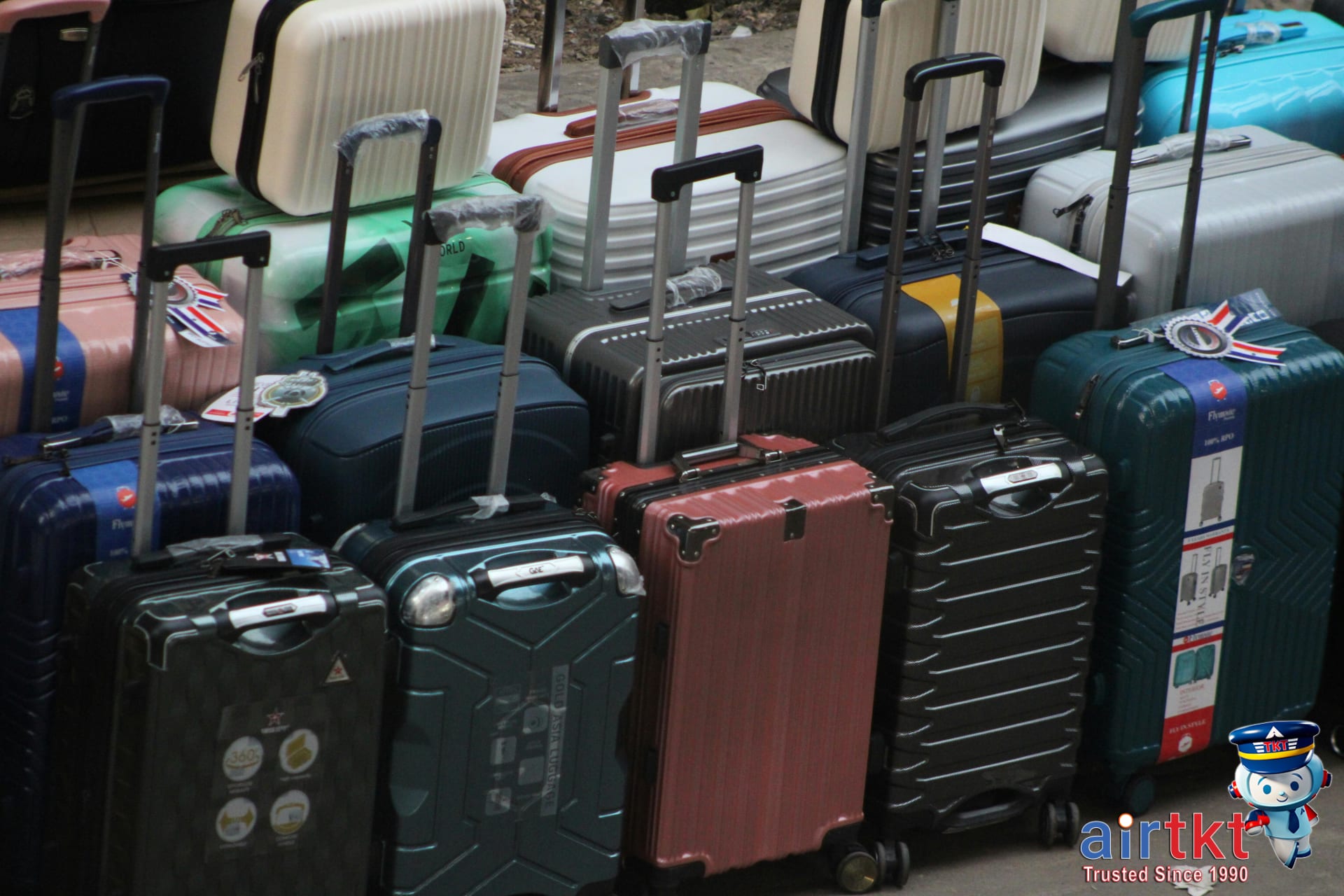 Best carry-on luggage options for a two week trip compact and modern