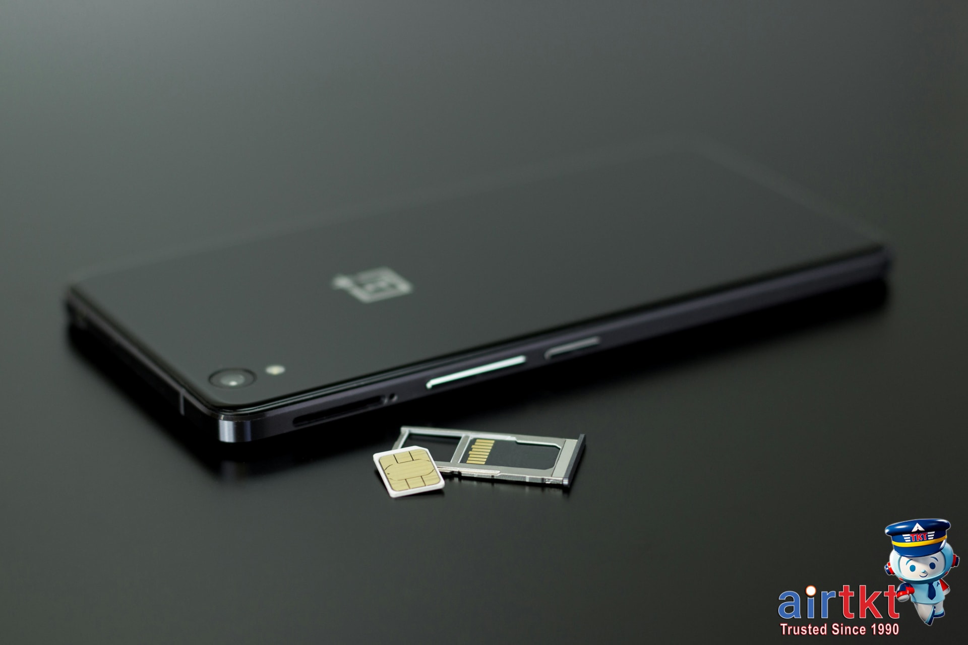 Comparing SIM card and eSIM options side by side for international travel