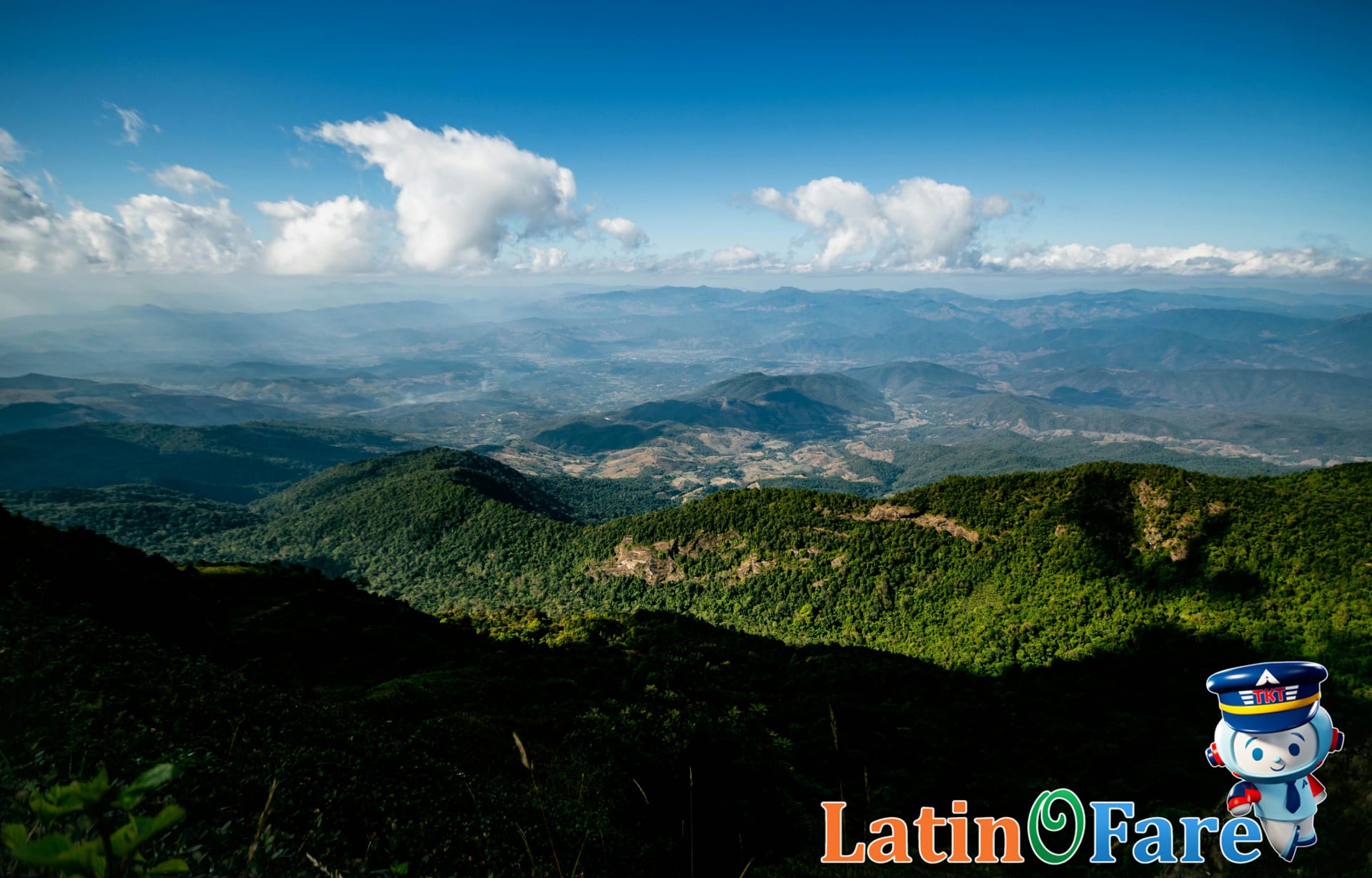 Morning mist over Doi Inthanon mountains near Chiang Mai for travelers seeking nature and viewpoints.