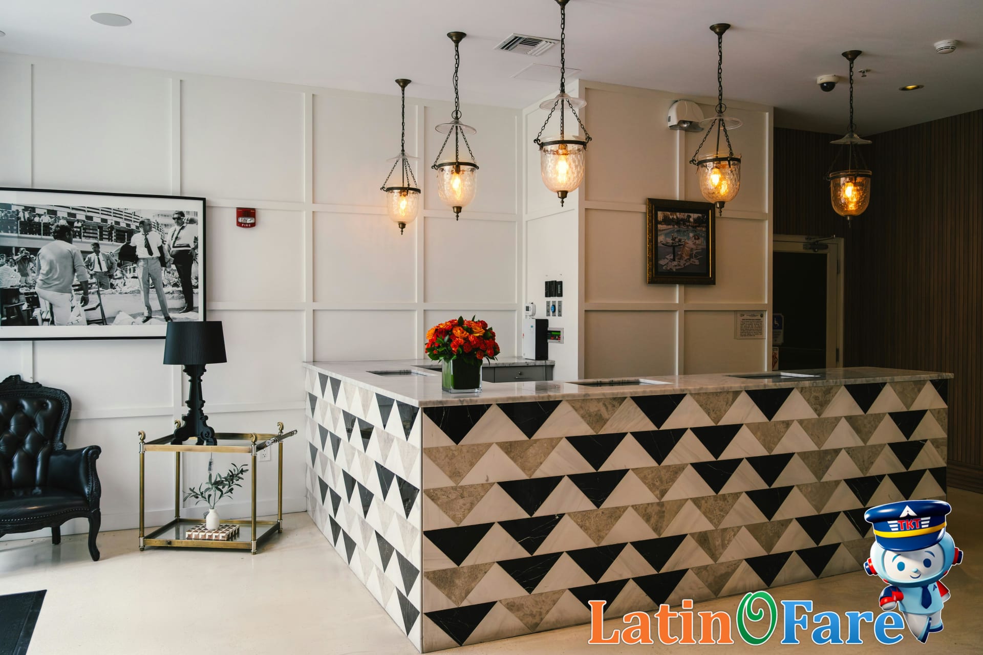 Affordable hotel lobby in Charlotte North Carolina for budget lodging recommendations