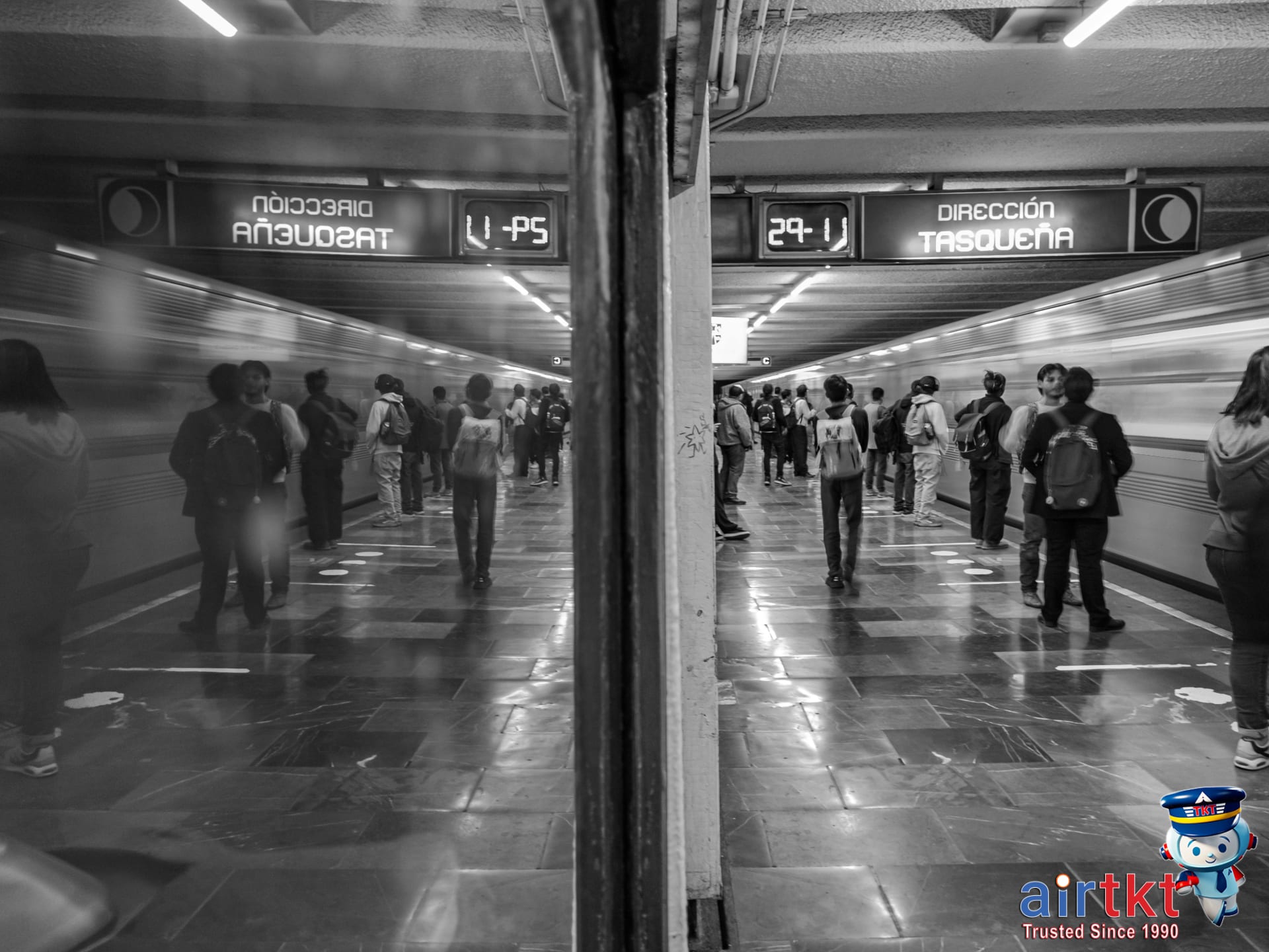 Commuters inside Mexico City Metro station during busy travel hour