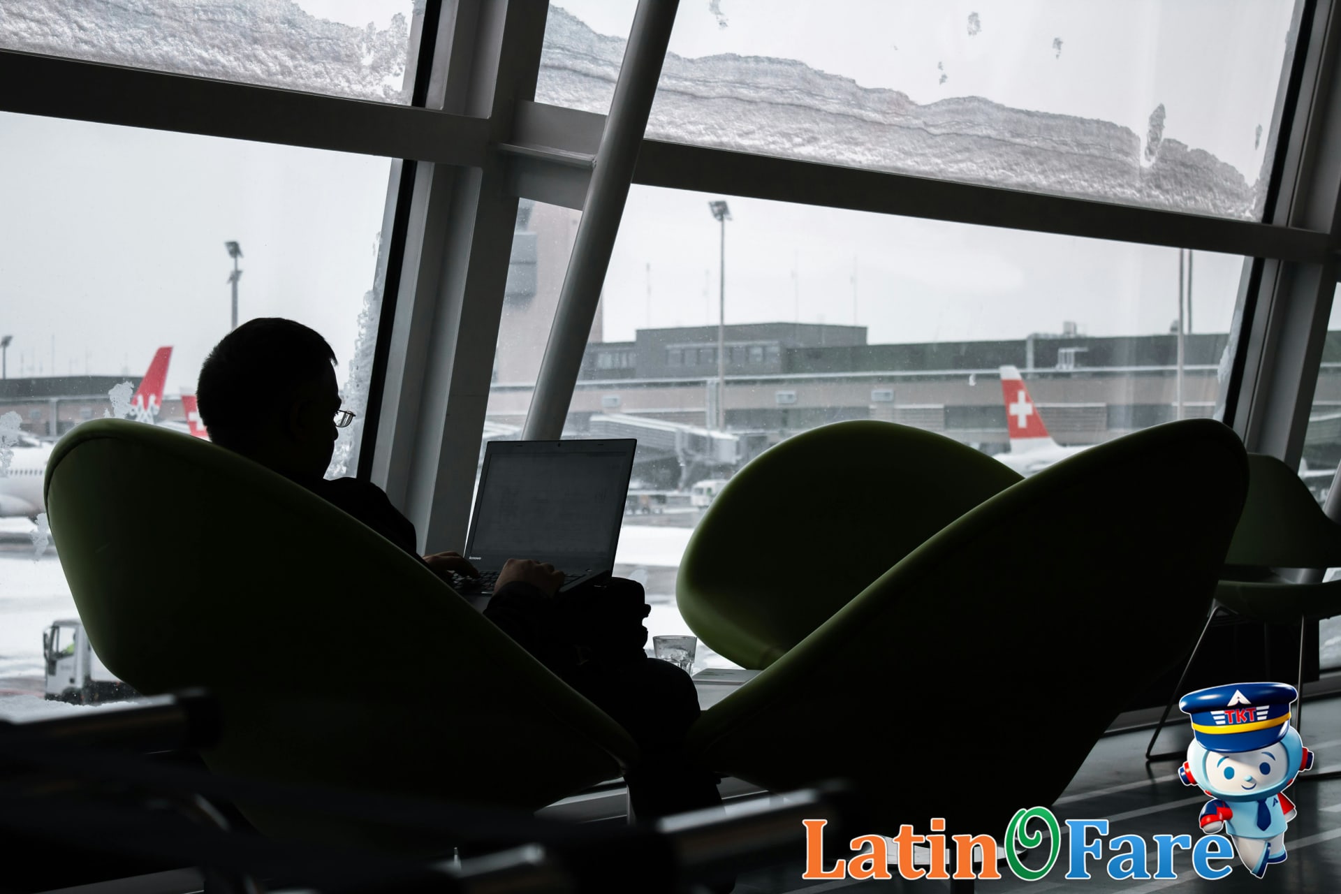 Comparing total costs to find flights without hidden airline fees on booking page