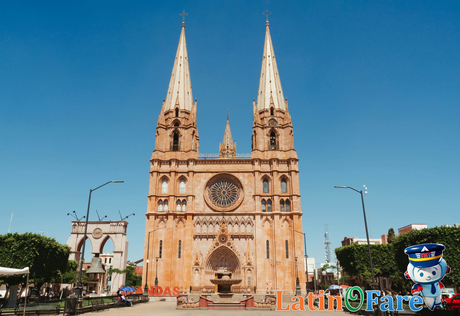 Guadalajara Cathedral and city center highlighted for first-time travelers to Guadalajara