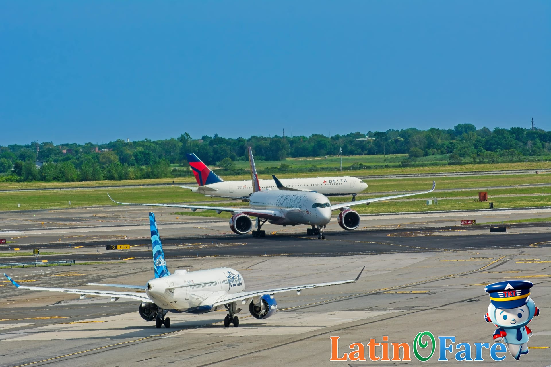 Bustling major airport hub for US coast to coast routes and connections