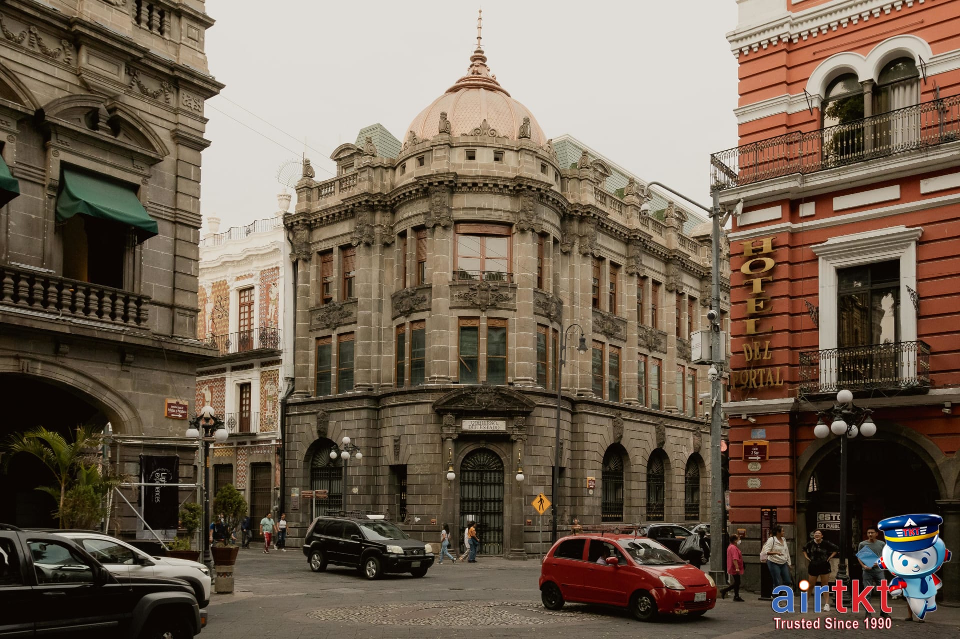 Street view of historic architecture in Heroica Puebla de Zaragoza, Mexico, Cinco de Mayo heritage