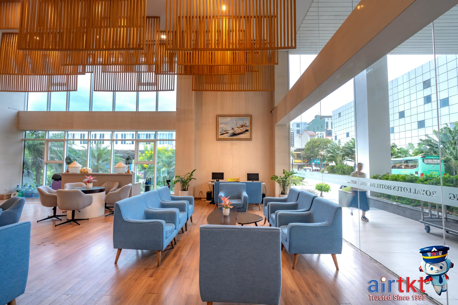 Comfortable hotel accommodation for Labor Day travel stay