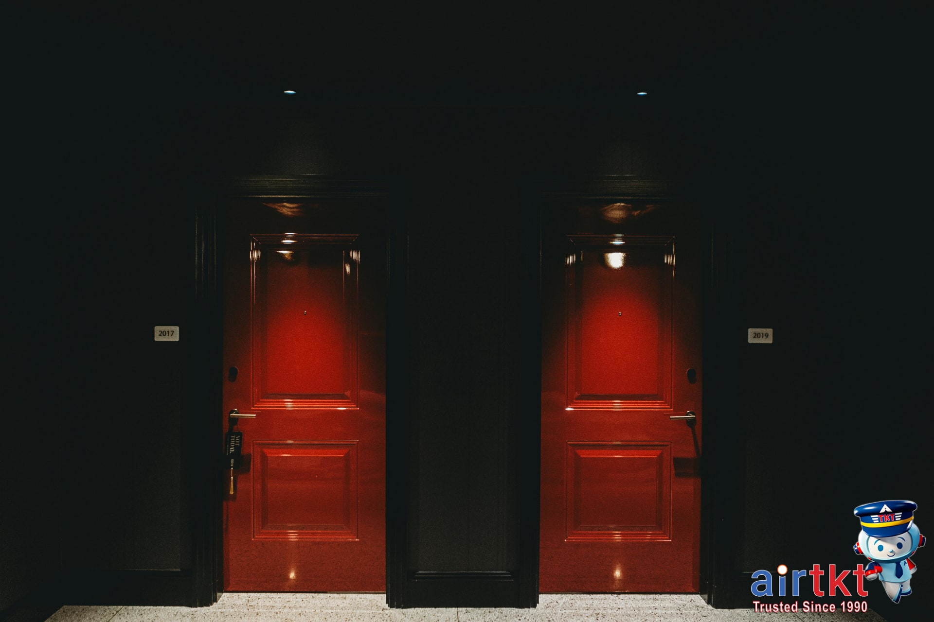 Question mark on hotel door representing hotel loyalty points frequently asked questions