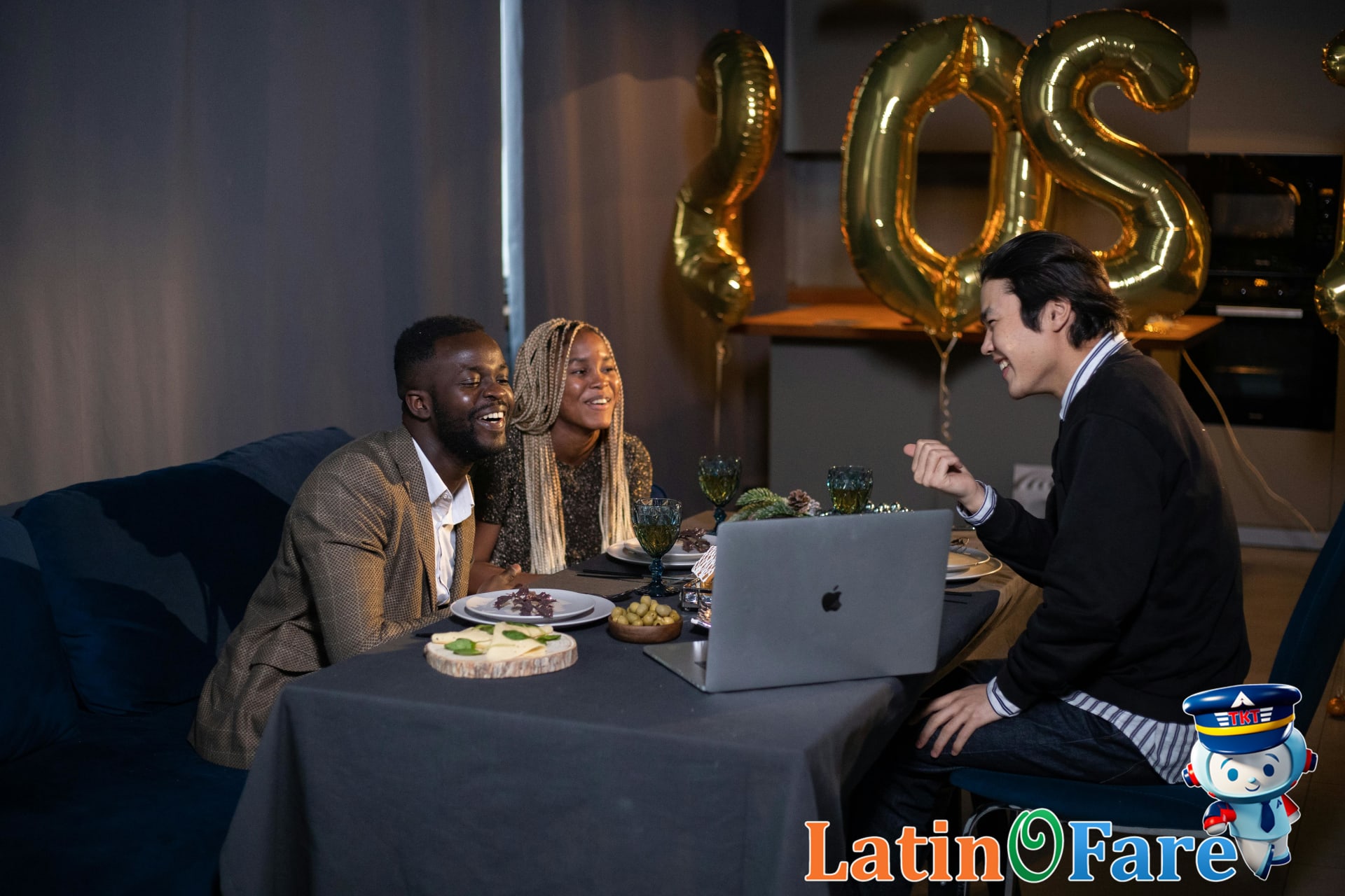 Traveler using LatinoFare to find New Year’s Eve flights and travel deals online.