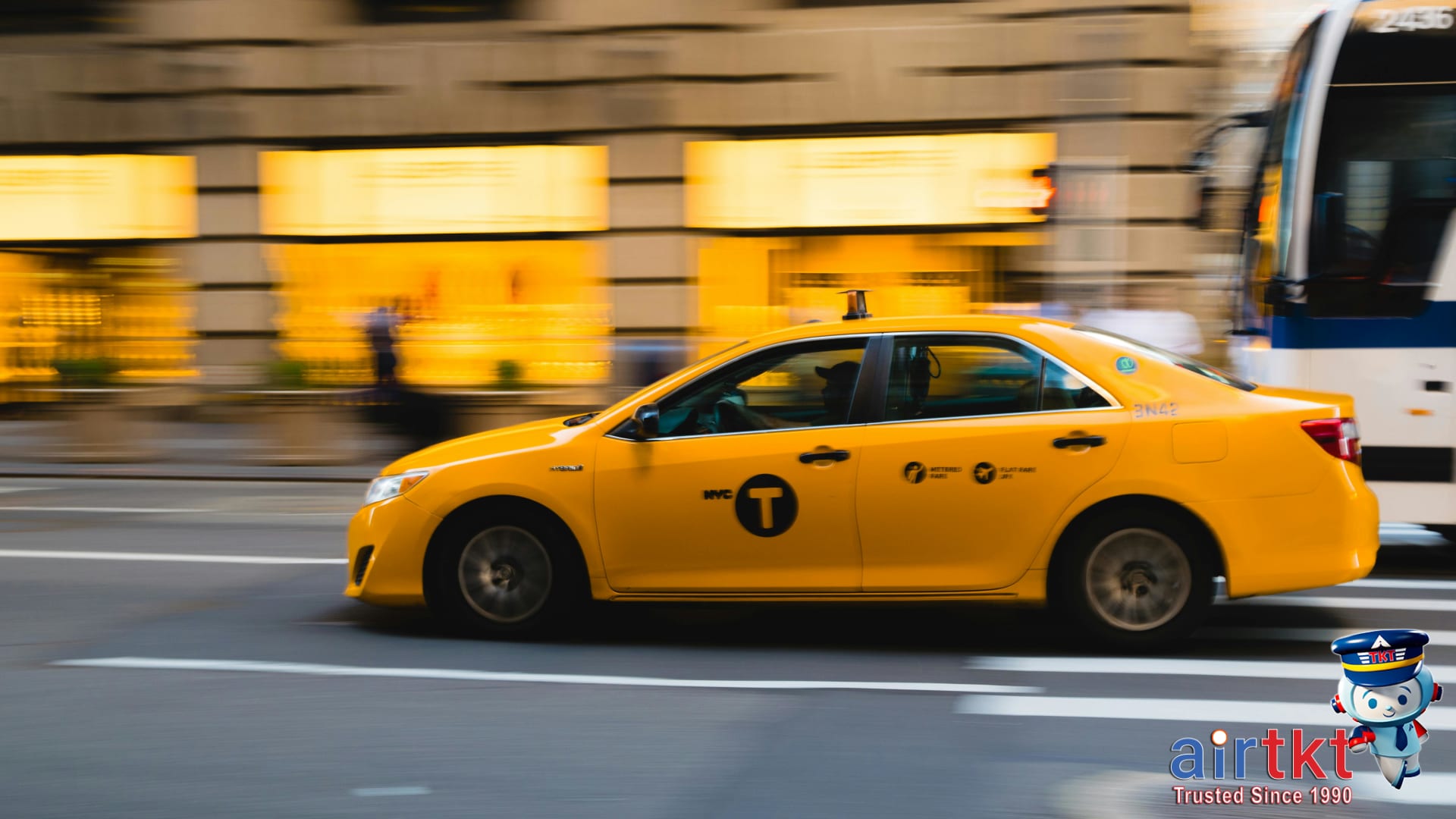 Infographic comparing public transit and taxi airport transfer costs