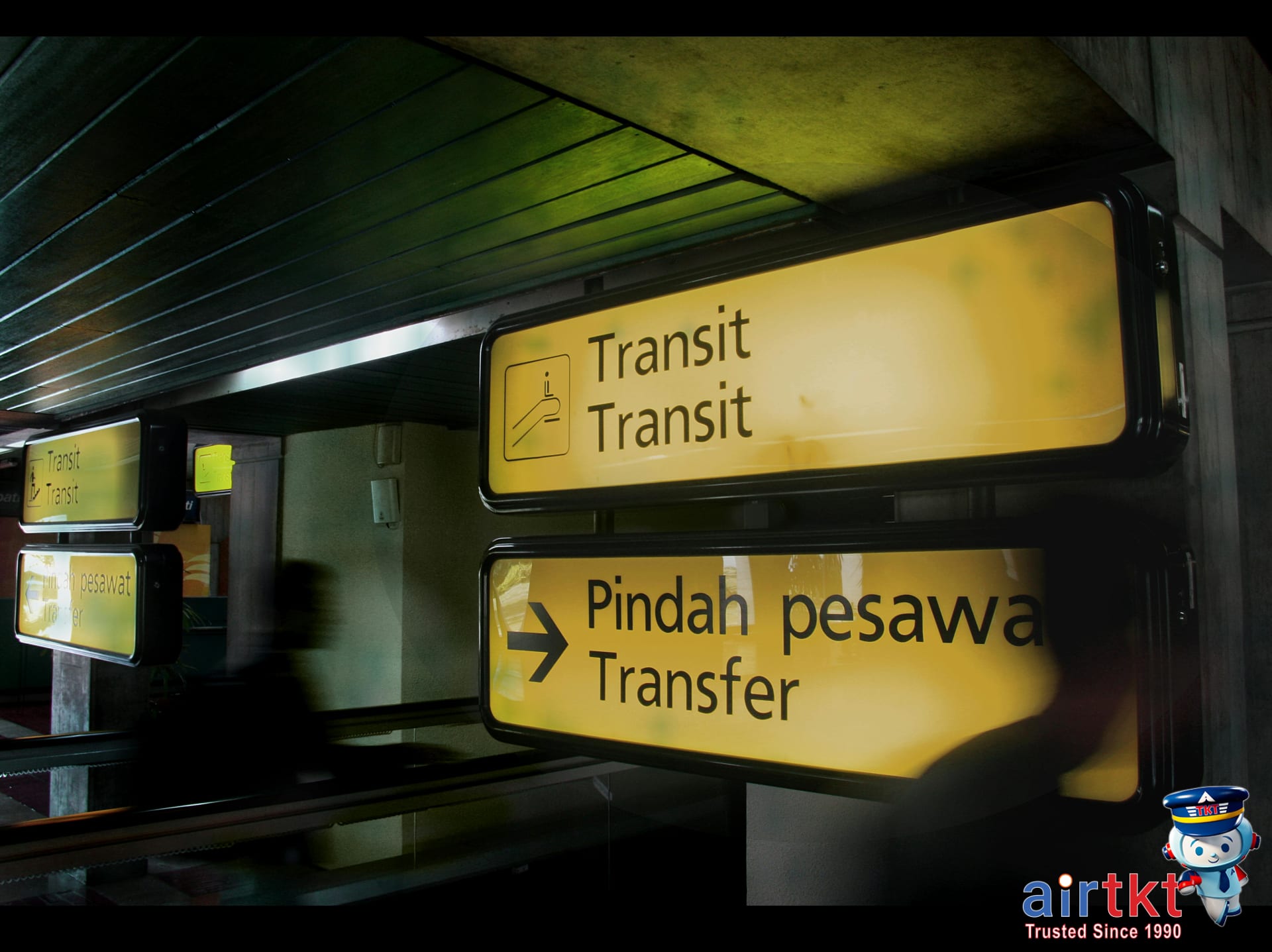 Quick tips for using public transit effectively to reach airports