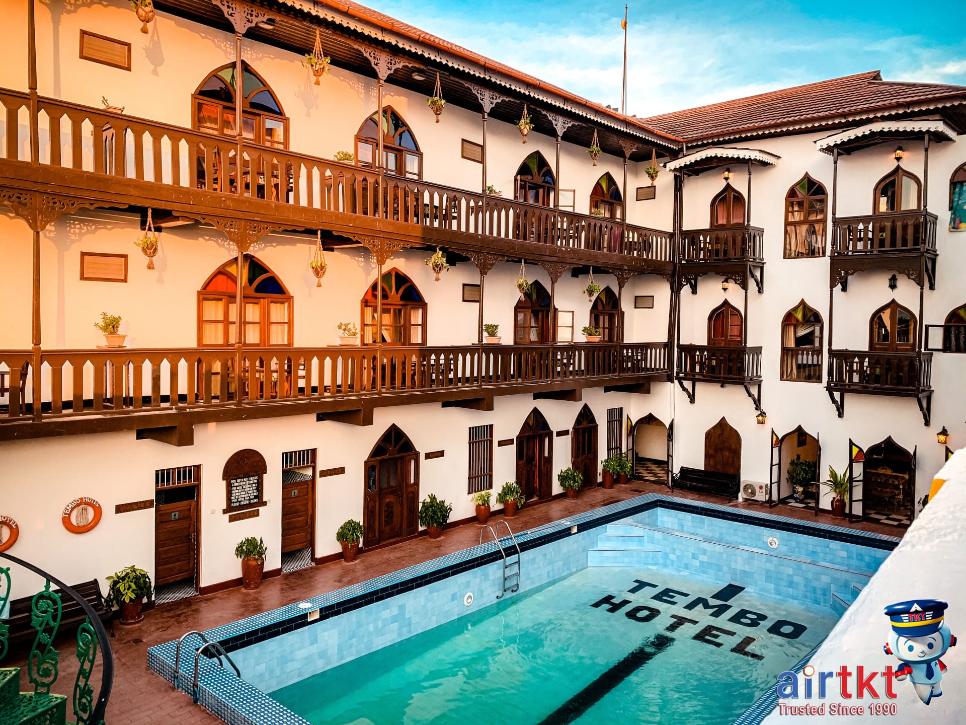 Diverse accommodation choices in Manila from hotels to boutique guesthouses.