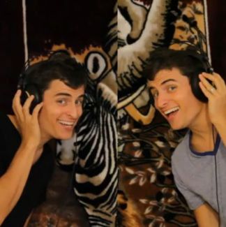Mike Tompkins pictures