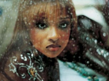 Kierra Sheard pictures