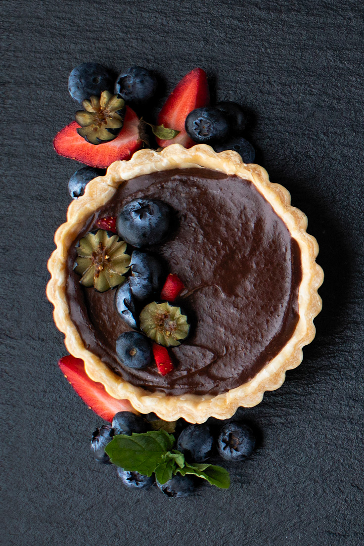 Amoretti Almond Dark Chocolate Cream Pie Recipe with berries