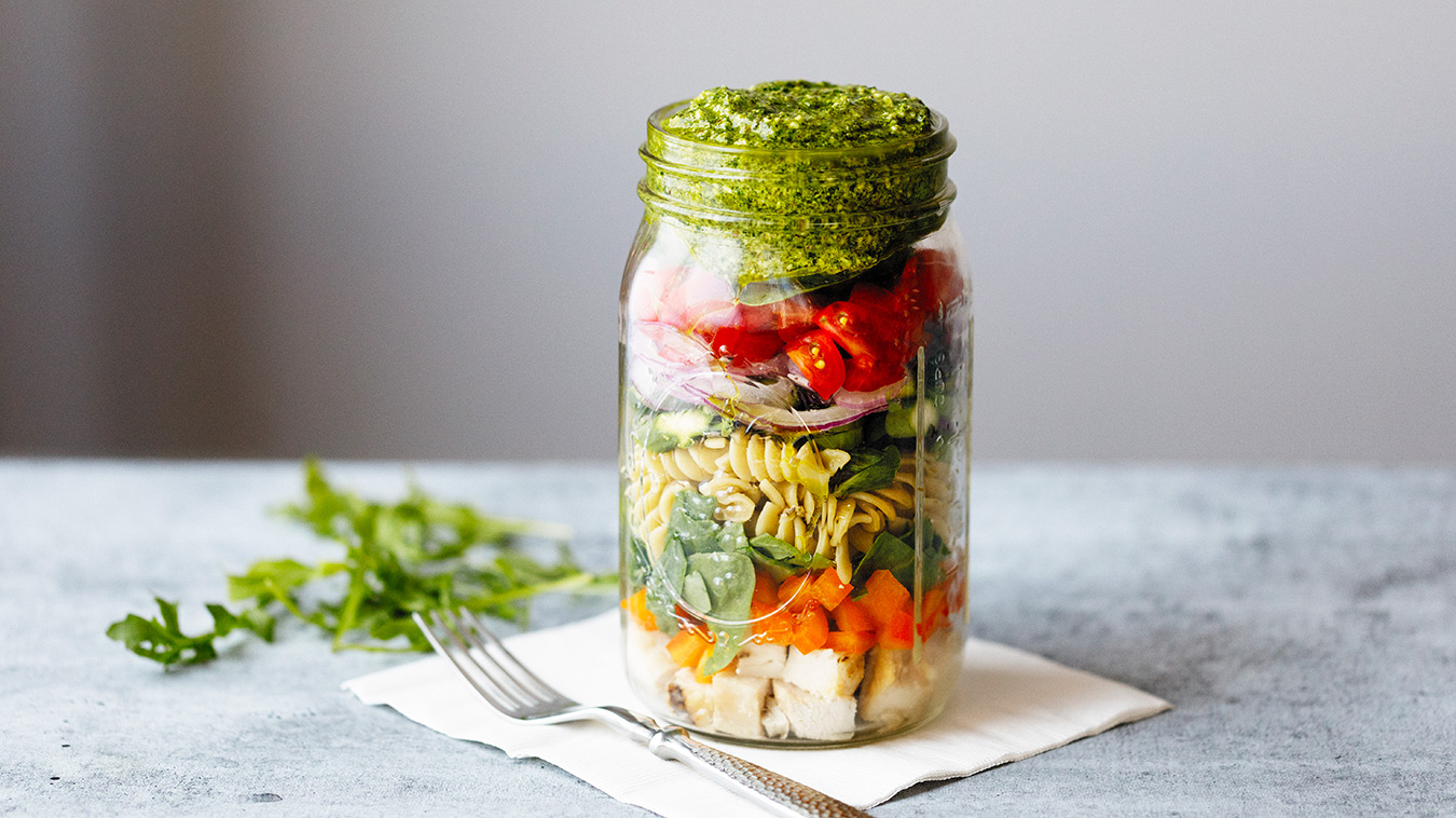 Amoretti Recipe: Arugula Pecan Pesto Pasta Salad in a jar
