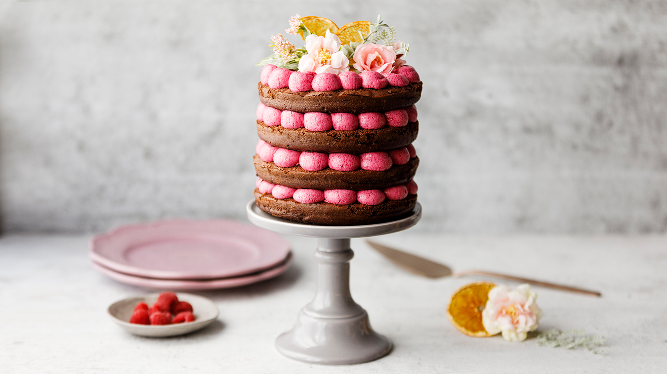 Amoretti Recipe: Spiced Mascarpone Buttercream