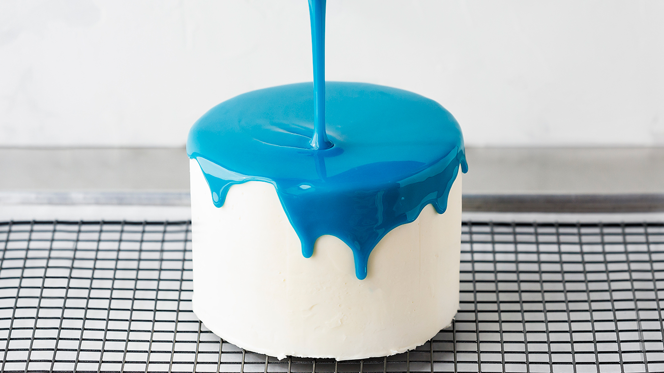 Amoretti Recipe: Mirror Glaze