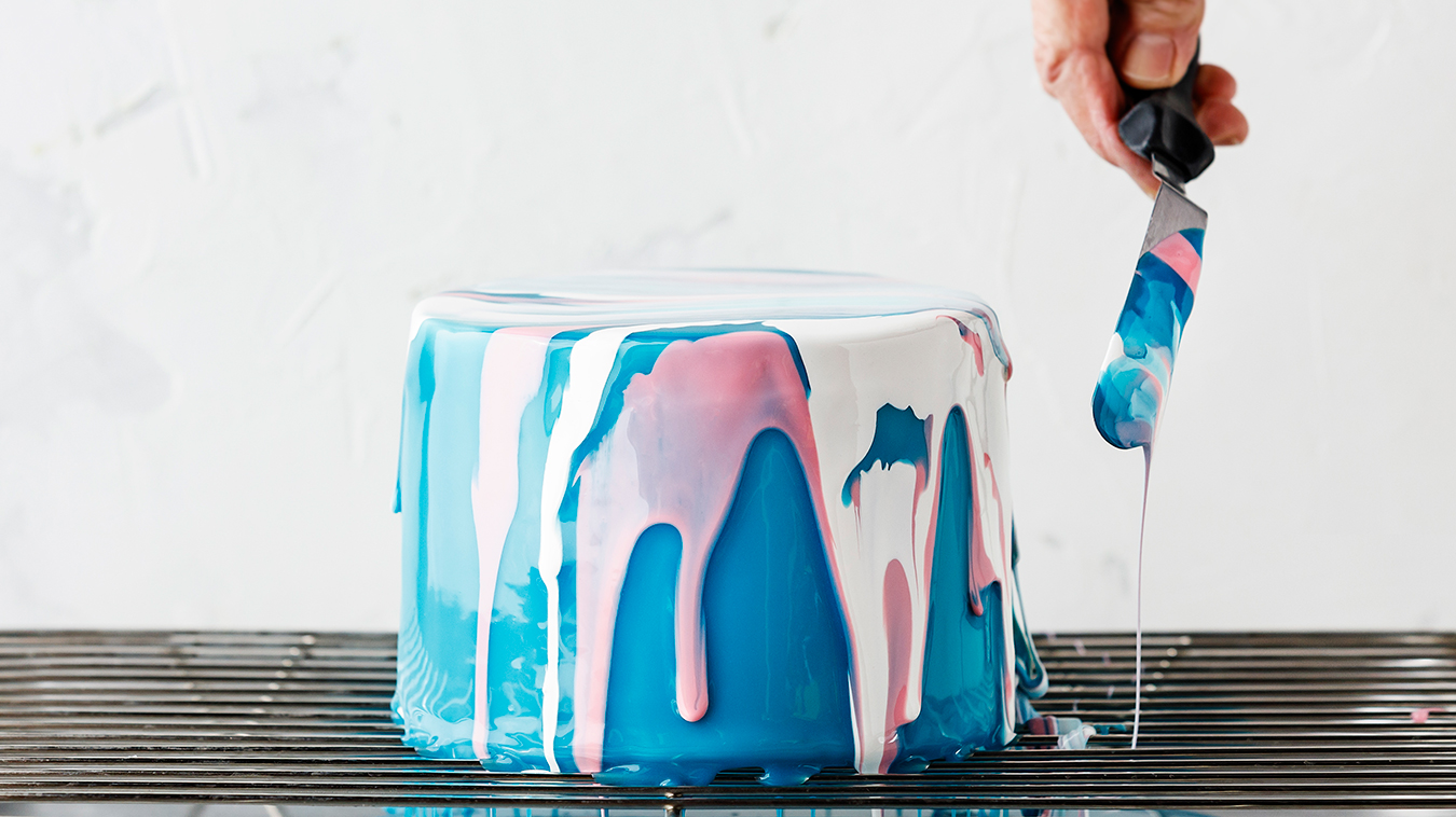 Amoretti Recipe: Mirror Glaze