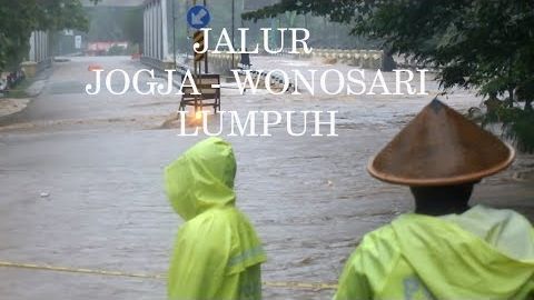 BANJIR GUNUNGKIDUL #1 SUNGAI OYO MELUAP, JALAN JOGJA WONOSARI LUMPUH BANJIR GUNUNGKIDUL #1 SUNGAI OYO MELUAP, JALAN JOGJA WONOSARI LUMPUH