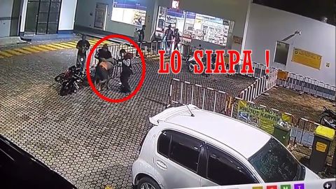 Intel Nyamar Jadi Tukang Parkir , Lihat apa yang terjadi... Intel Nyamar Jadi Tukang Parkir , Lihat apa yang terjadi...