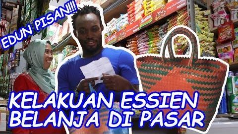 EDUN PISAN!! Kelakuan Essien Belanja di Pasar EDUN PISAN!! Kelakuan Essien Belanja di Pasar