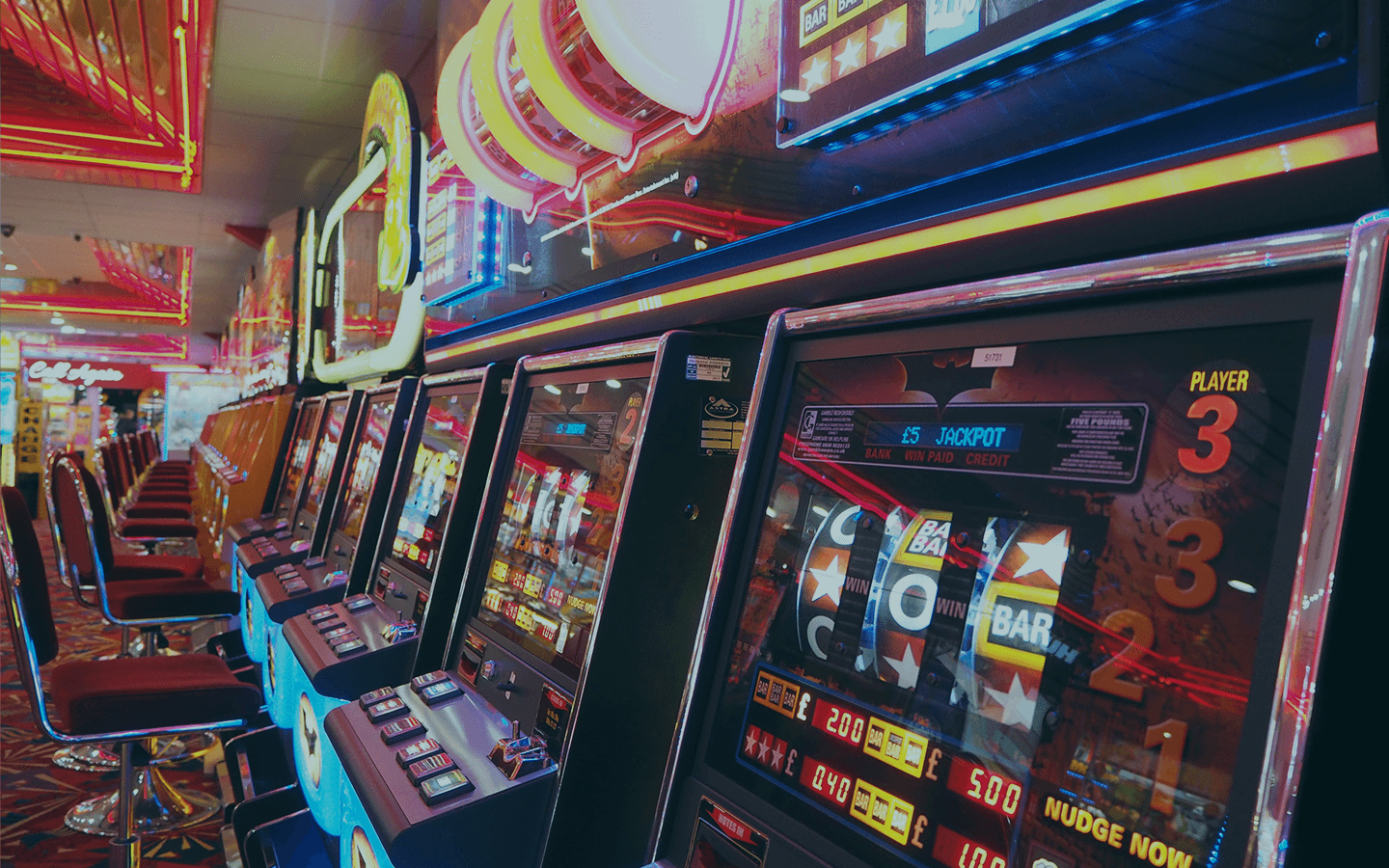 Tudo o Que Precisa Saber Sobre Apostas nas Slot Machines