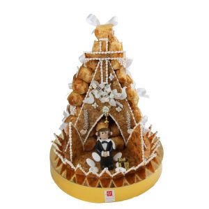 Croquembouche
