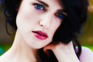 381196_katie-mcgrath-photos_1370x790_h_uy2ymk.png