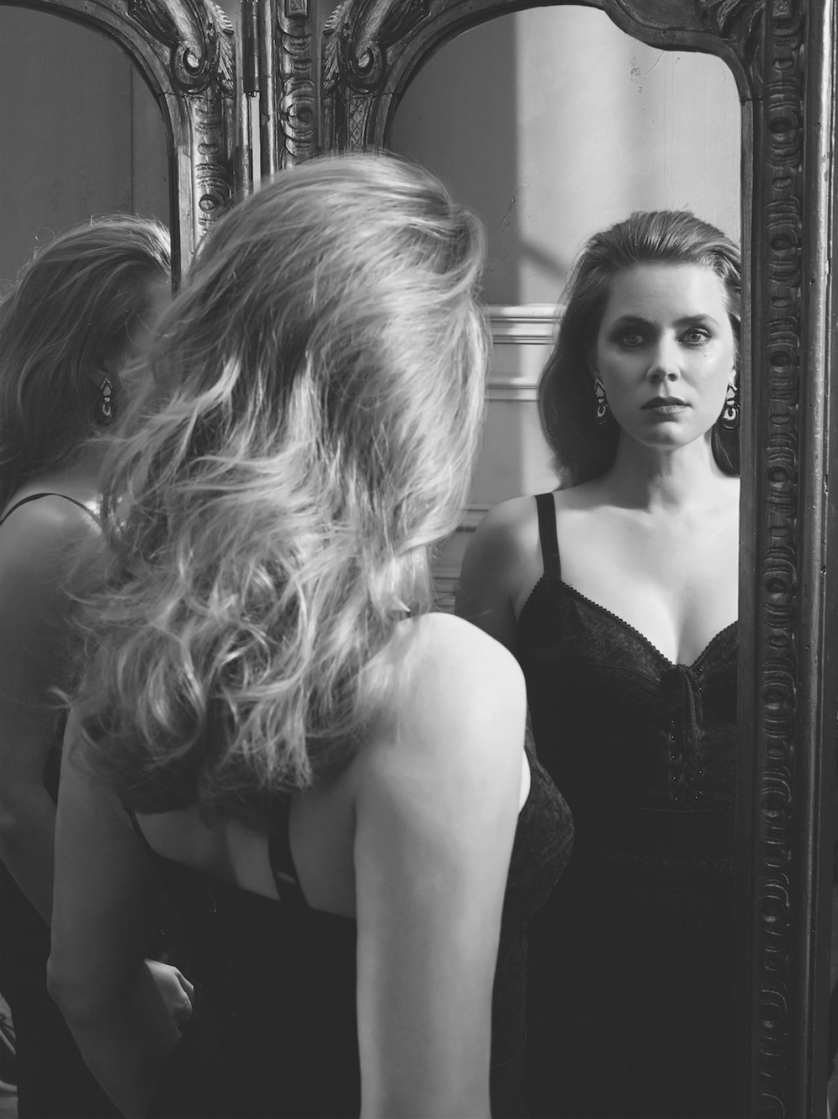 Amy_Adams_Mirror_l6qzp7.jpg