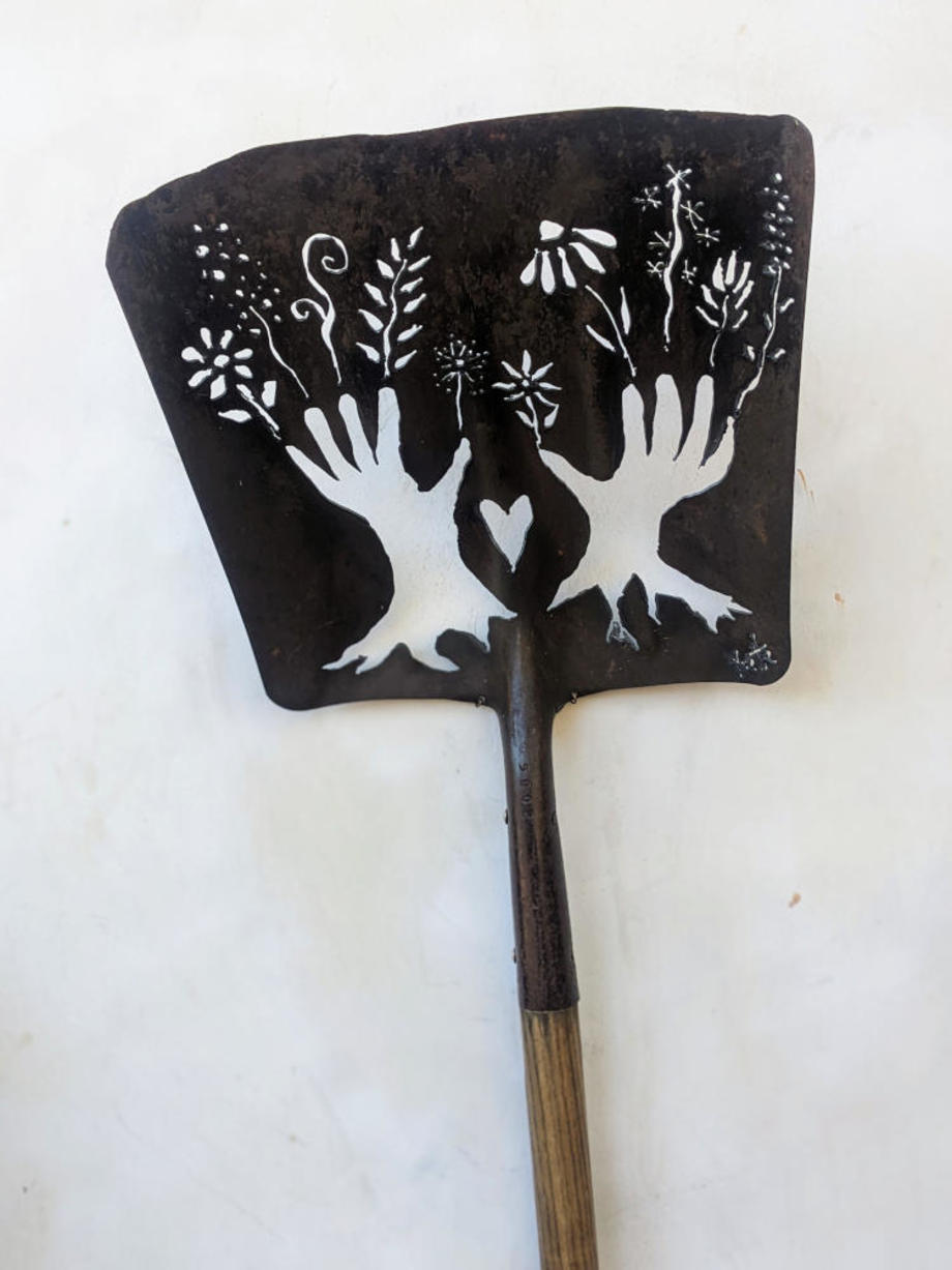 The Gifted Gardener shovel