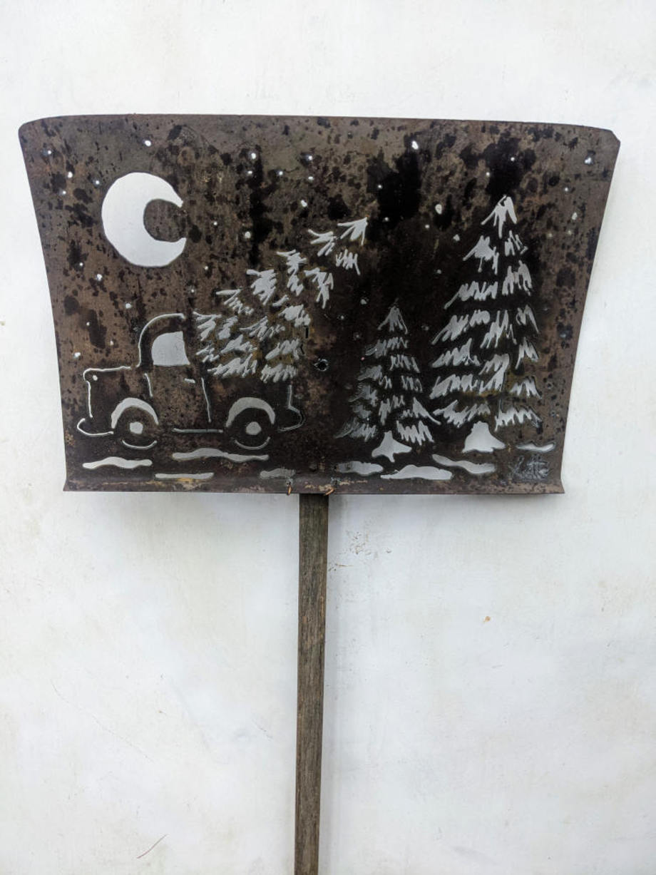 Antique Xmas shovel