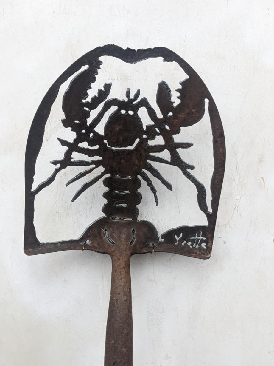 Lobstah shovel