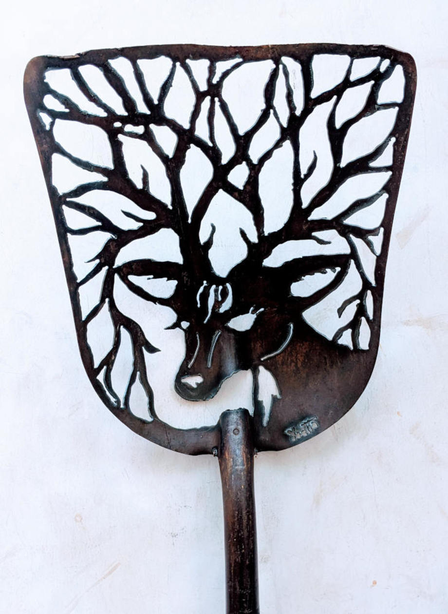 Peace of Wild Things shovel