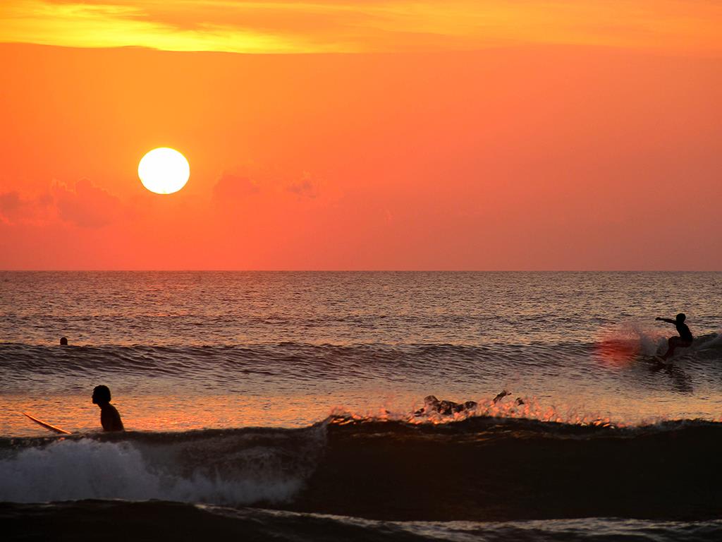 tourhub | Bamba Travel | El Tunco Surfing Experience 2D/1N 