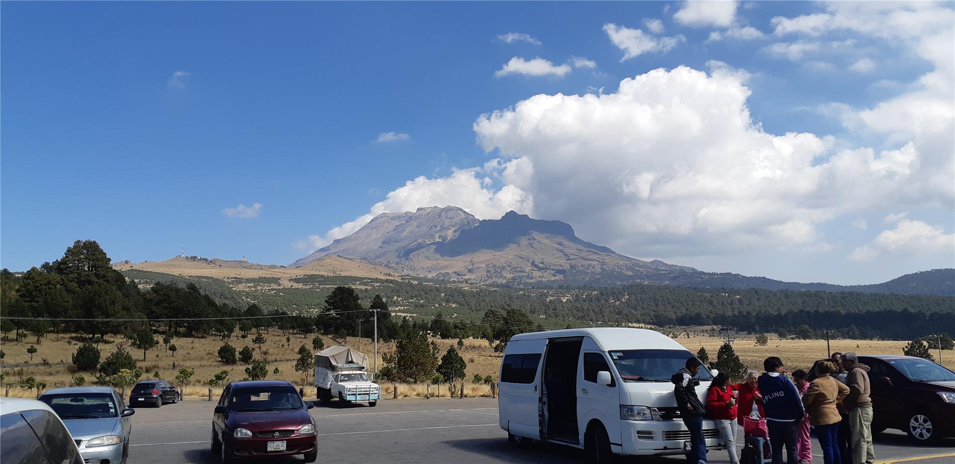 tourhub | Bamba Travel | Iztaccíhuatl Volcano hike 2D/1N (from Mexico City) 