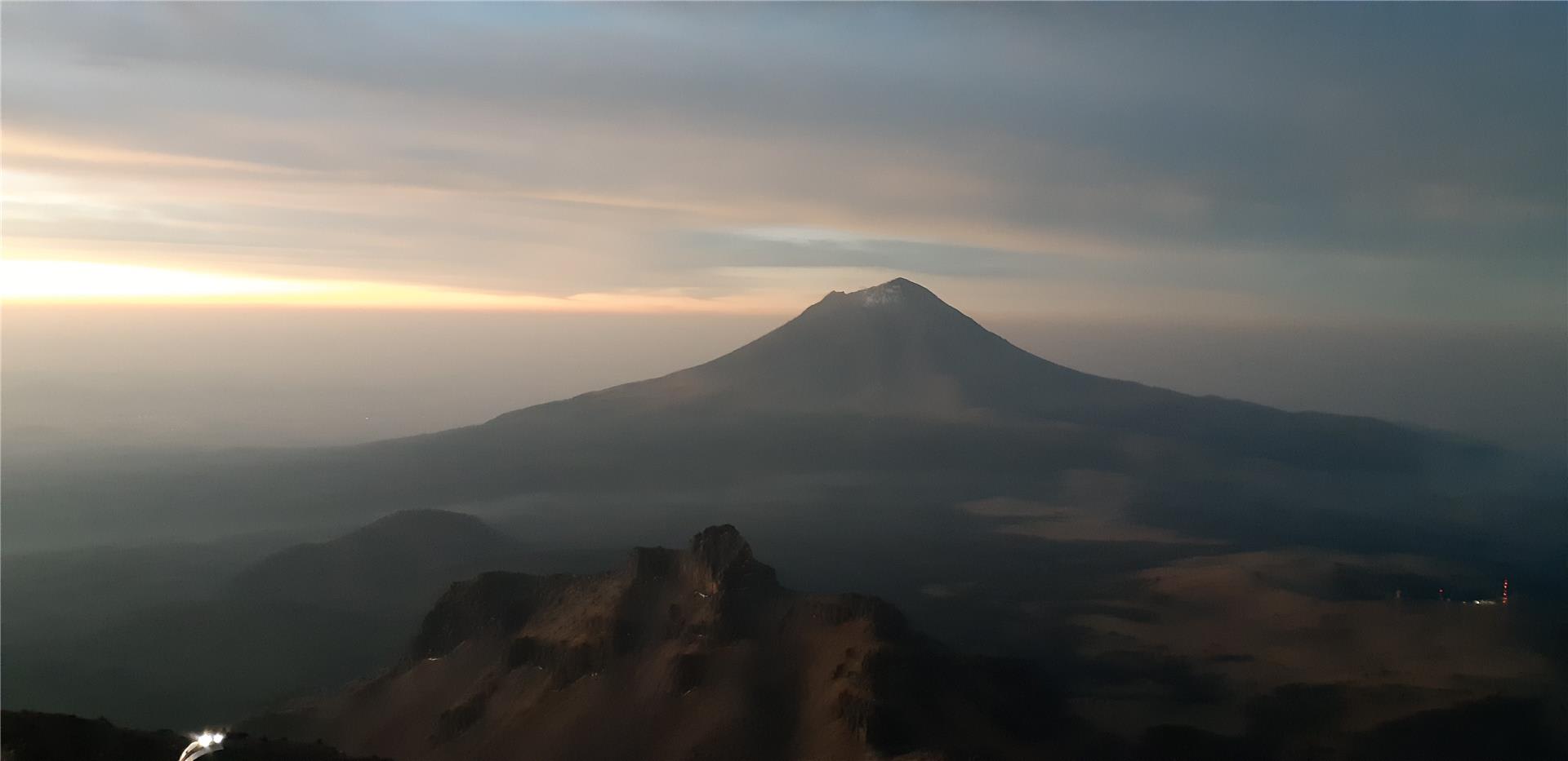 tourhub | Bamba Travel | Iztaccíhuatl Volcano hike 2D/1N (from Mexico City) 