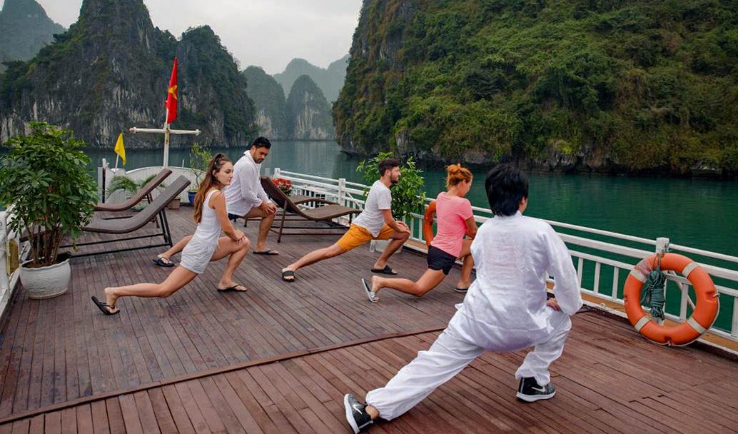 tourhub | Bamba Travel | Halong Bay Cruise 2D/1N 