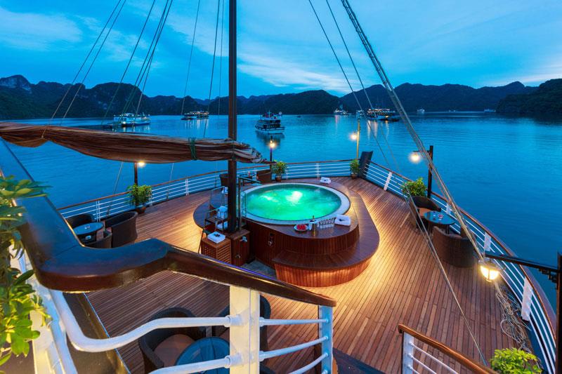 tourhub | Bamba Travel | Halong Bay Cruise 2D/1N 