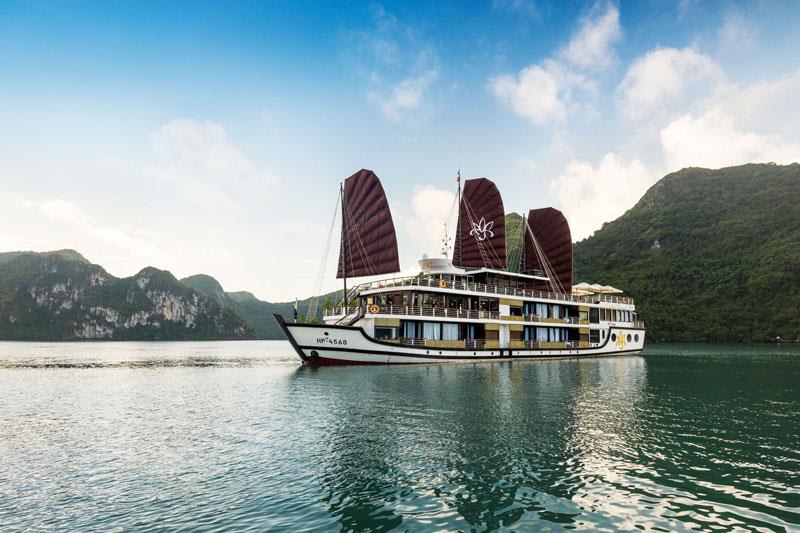 tourhub | Bamba Travel | Halong Bay Cruise 3D/2N 