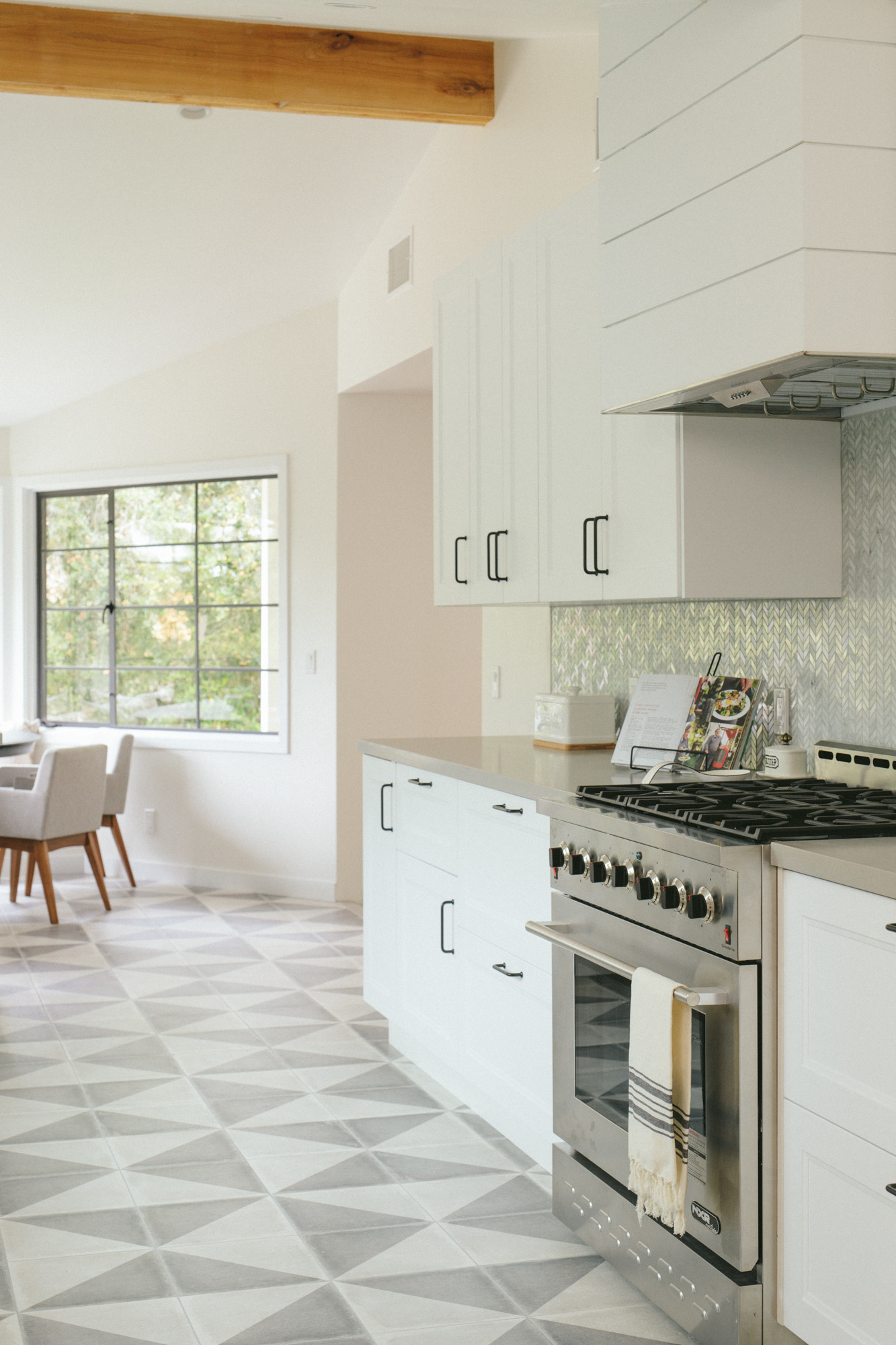 Palm House Kitchen Backsplash & Floor