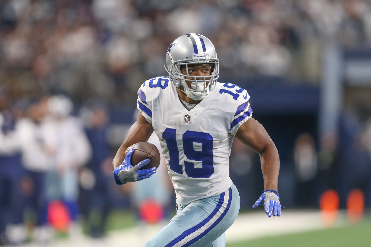 Cowboys WR Amari Cooper (ankle) passes physical, removed from PUP list