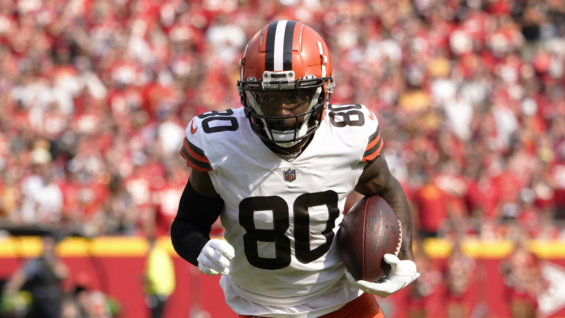 Cleveland Browns Bringing back White Facemasks — UNISWAG